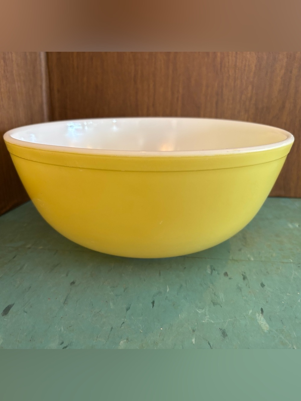 Vintage PYREX PRIMARY COLORS YELLOW #404 MIXING BOWL 1940’s